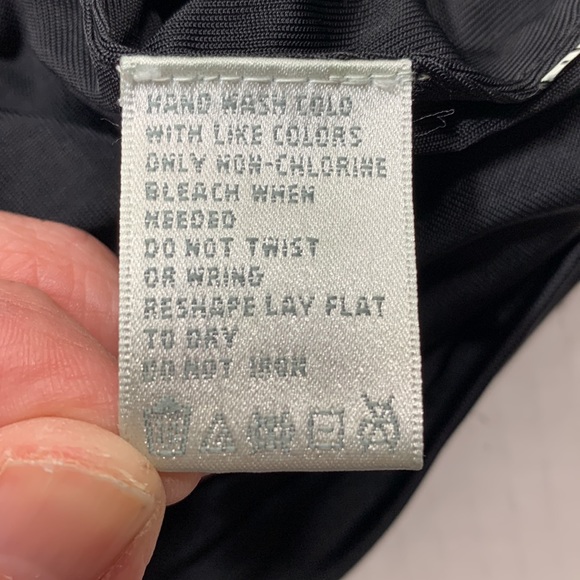 August Silk Womens M Black Sequin Top Pullover Crew Neck Short Sleeve Lined - Picture 6 of 6